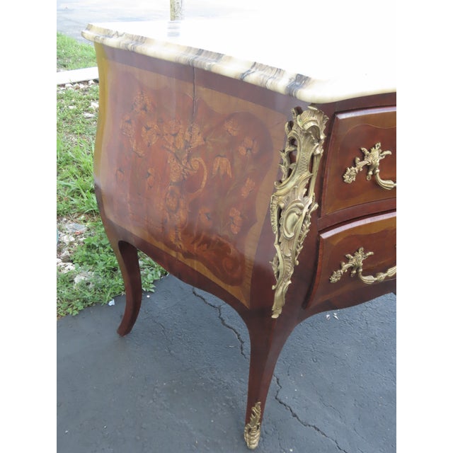 Wood French Marble Top Bombay Serpentine Inlay Commode Dresser Bathroom Vanity 6435a For Sale - Image 7 of 17