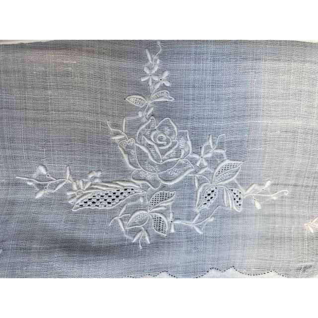 Early 20th Century Vintage Linen Rose Embroidered Crochet Placemats- Set of 15 For Sale - Image 5 of 12