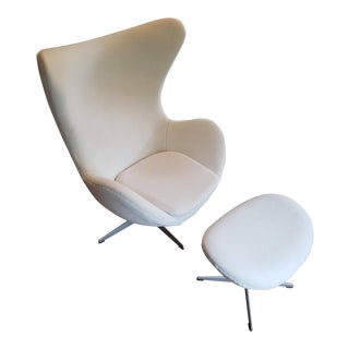 Contemporary Arne Jacobsen Egg Chair by Republic of Fritz Hansen Upholstered in Baby Alpaca - a Pair For Sale