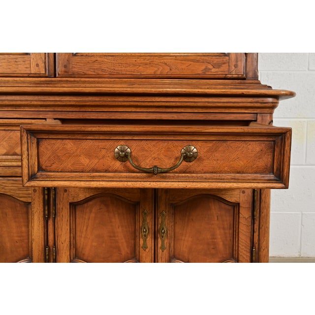 Wood Thomasville French Regency Louis XVI Carved Walnut Breakfront Bookcase Cabinet, Circa 1960s For Sale - Image 7 of 12
