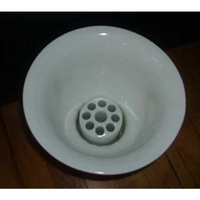 1930s Art Deco Hawkinson Porcelain Urn Shaped Vase For Sale In New York - Image 6 of 10