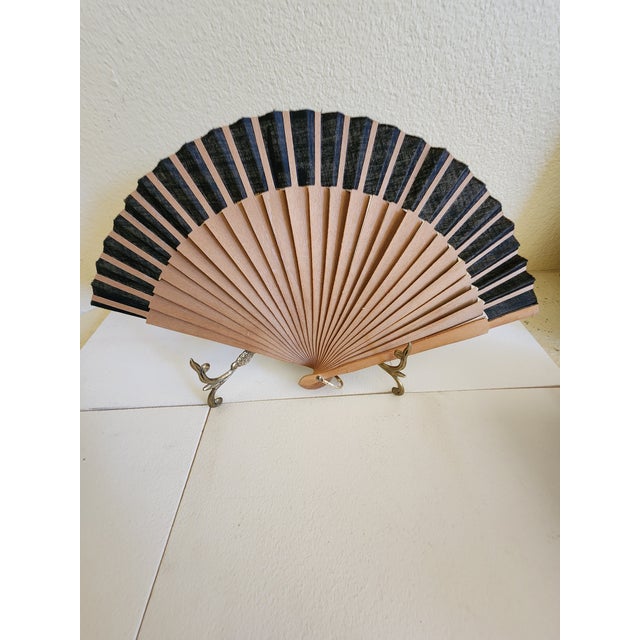 Wood Vintage Hand Painted Fan With Black Lacquer of Romantic Spaniard Dancers For Sale - Image 7 of 9