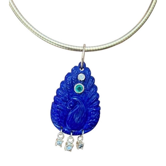 Royal Blue Lapis Peacock Pendant With Emeralds, Diamonds & 14k Gold For Sale - Image 8 of 13