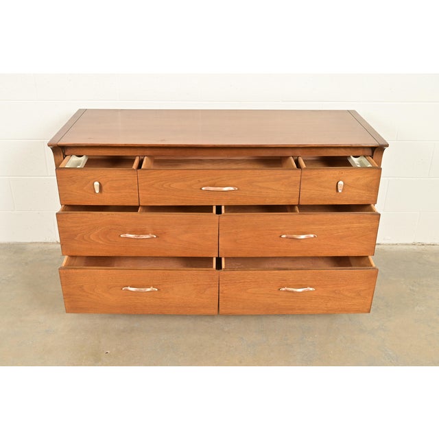 1960s John Van Koert for Drexel Profile Mid-Century Modern Sculpted Walnut Dresser or Credenza, 1961 For Sale - Image 5 of 17