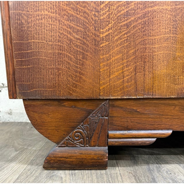 Vintage English Art Deco Quarter Sawn Tiger Oak Wardrobe For Sale - Image 4 of 15
