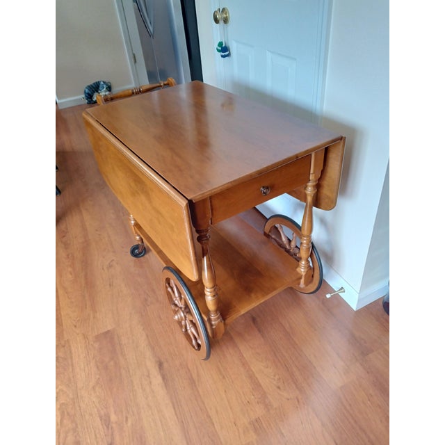 Mid-Century Modern 1970's Ethen Allen Early American Solid Maple Drop-Leaf Tea Cart For Sale - Image 3 of 12