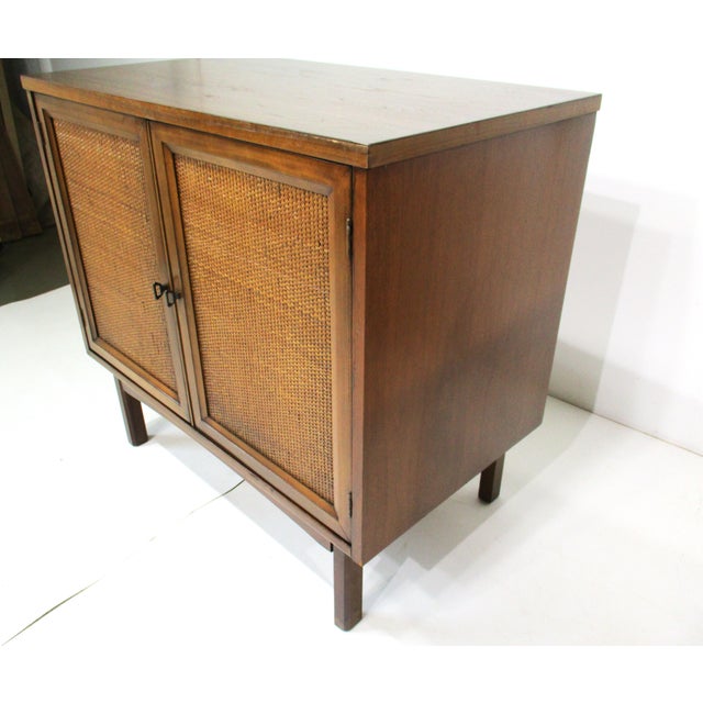 Mid 20th Century Walnut Caned Nightstand Chests in the Style of Widdicomb For Sale - Image 5 of 12