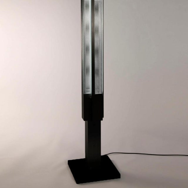 Mid-Century Modern Black Signal Column Floor Lamp Set by Serge Mouille, Set of 3 For Sale - Image 4 of 13