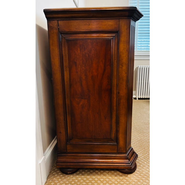 Ethan Allen Ethan Allen Tuscany Marco Serpentine 9-Drawer Dresser For Sale - Image 4 of 7