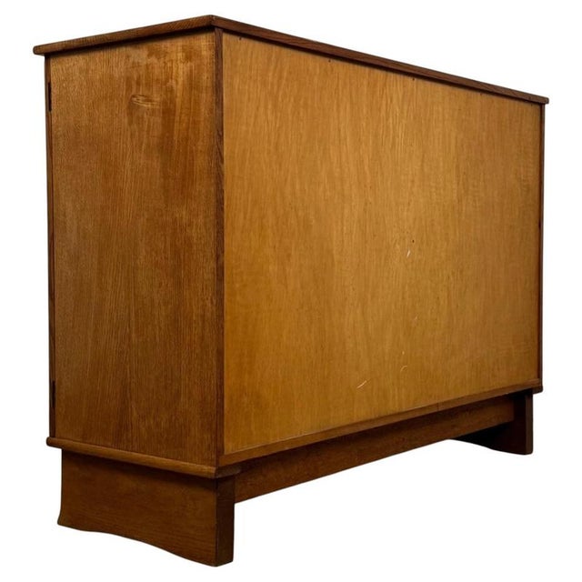 20th Century English Oak Cupboard from Reynolds of Ludlow For Sale - Image 9 of 12
