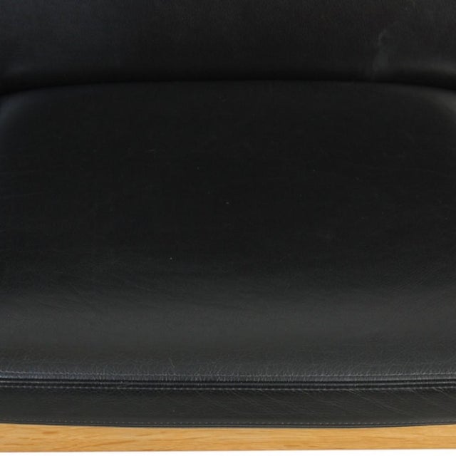 Black Three-Seater Ge285 Sofa in Black Leather by Hans Wegner For Sale - Image 8 of 18