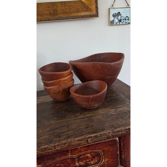 Mid 20th Century Danish Modern Sculptural Teak Caesar Salad Bowl Set, 5 Pieces For Sale - Image 4 of 15
