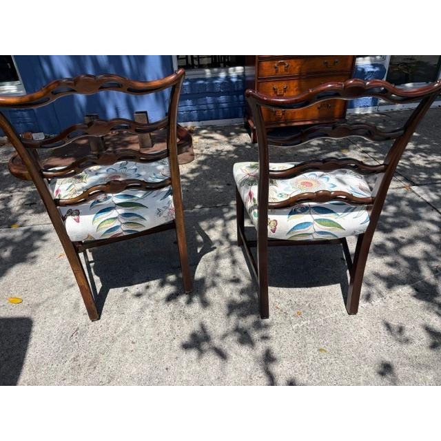 Traditional 1940s Set of 12 Georgian Style 1950s Mahogany Ribbon Back Dining Room Chairs For Sale - Image 3 of 10