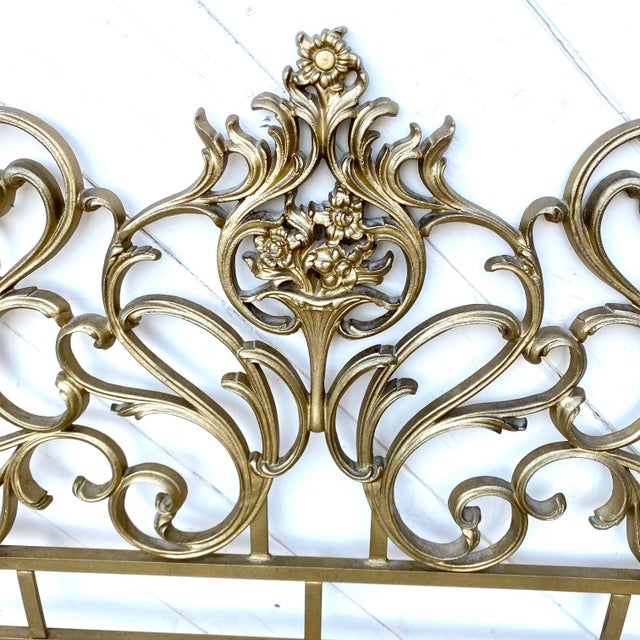 1960s Hollywood Regency Rococo-Style Gold-Gilt Cast Metal Scrollwork Headboard French Style For Sale - Image 5 of 10