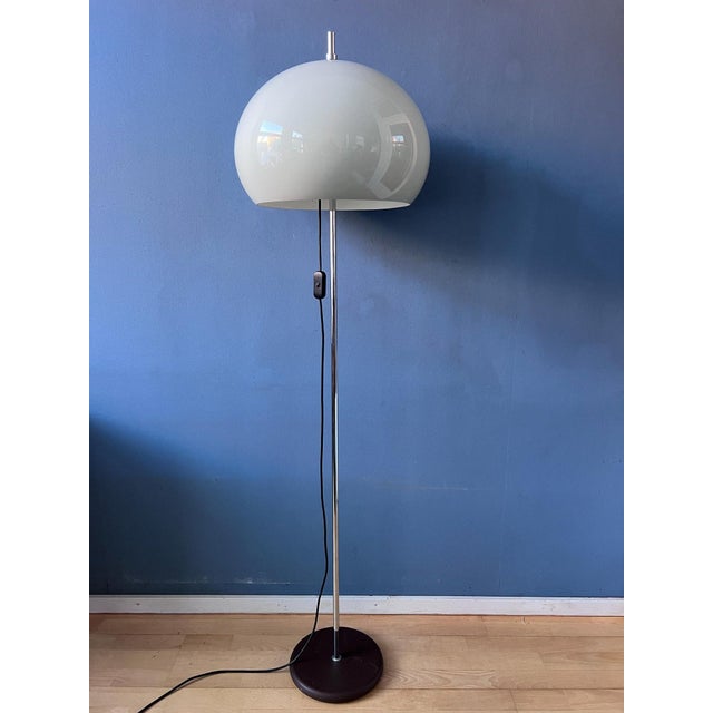 Mid-Century White Mushroom Floor Lamp with Acrylic Glass Shade For Sale - Image 5 of 13