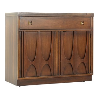 Broyhill Brasilia Mid Century Walnut and Formica Top Bar Cart For Sale
