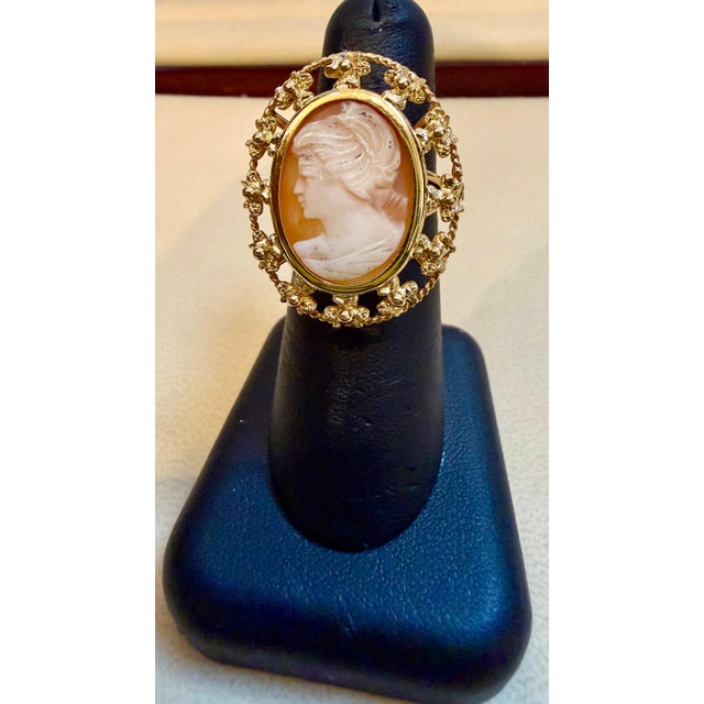 Vintage Victorian Carved Shell Lady Cameo Ring in 18 Karat Yellow Gold Size 7 For Sale - Image 12 of 18