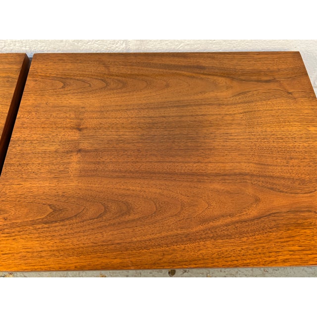 Mid-Century Modern Walnut & Brass Nightstands Attributed to Young Manufacturing For Sale - Image 17 of 18