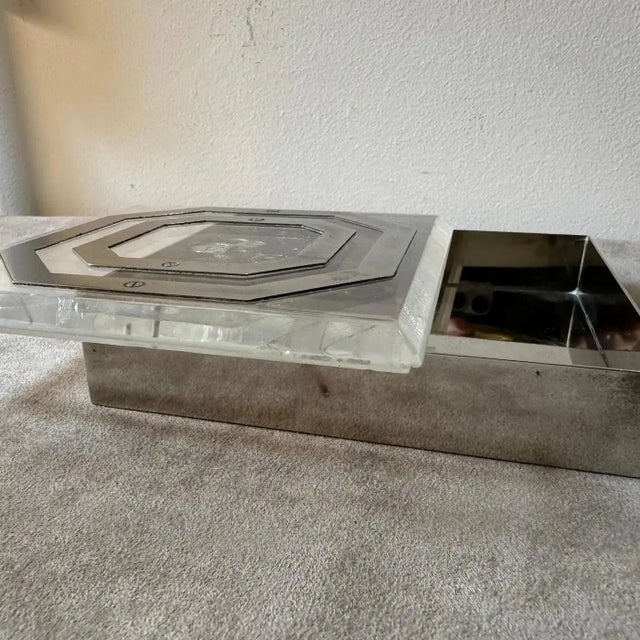 1980s Modern Clear Plexiglass and Silver Plate Italian Design Square Box For Sale - Image 4 of 12