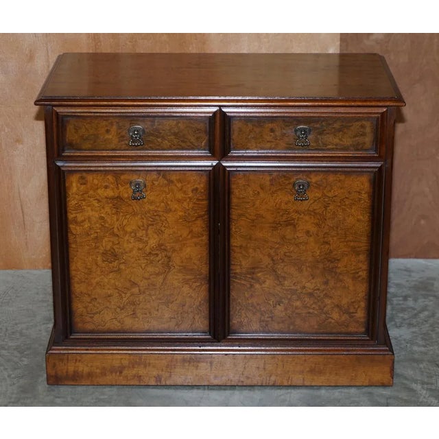 lovely twin drawer Burr & Quarter cut walnut sideboard A good looking and well made piece which is very utilitarian, it...