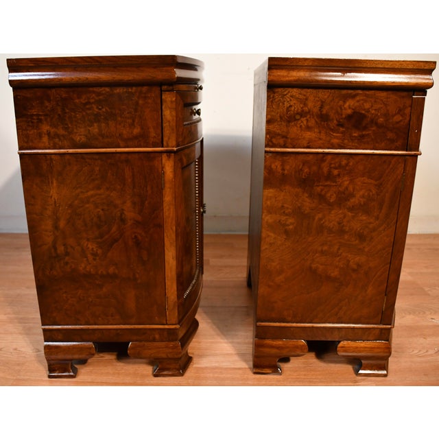 1930 Pair of English Regency Burl Walnut Nightstands / Bedside Tables / Commodes For Sale - Image 15 of 18