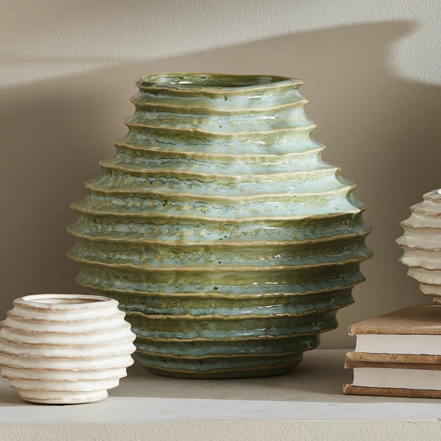Kenneth Ludwig Chicago Avani Vase Large For Sale - Image 4 of 4