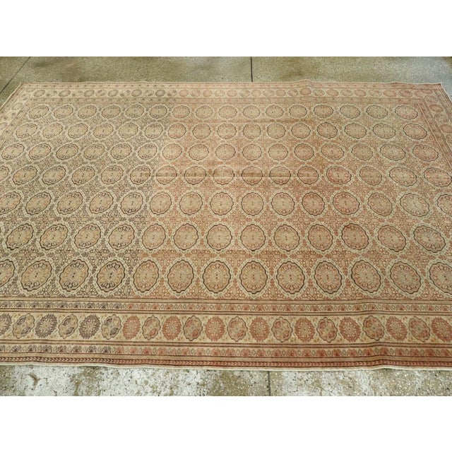 Textile Galerie Shabab Collection Mid-20th Century Turkish Sivas Rug For Sale - Image 7 of 10