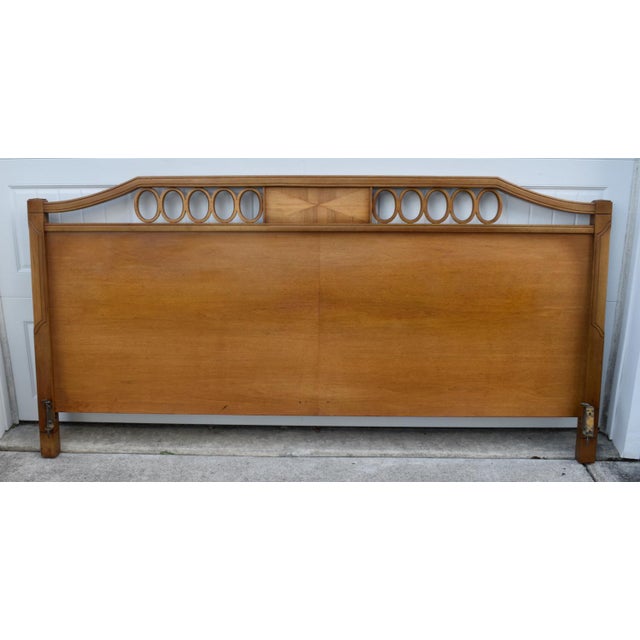 Vintage MCM Hollywood Regency King Headboard Wood Walnut Geometric Circles 60's For Sale In Philadelphia - Image 6 of 15
