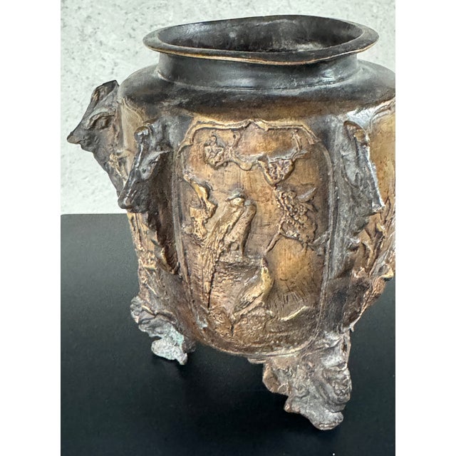 19th-Century German Bronze Footed Urn With Avian Reliefs and Gargoyle Motifs For Sale - Image 15 of 17