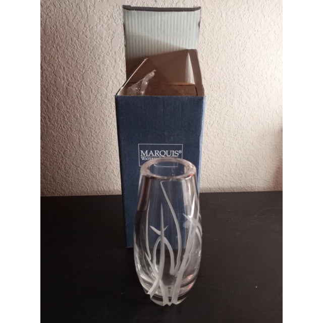 1980s Marquis Waterford Crystal Poland Etched Posy Vase. For Sale - Image 4 of 8
