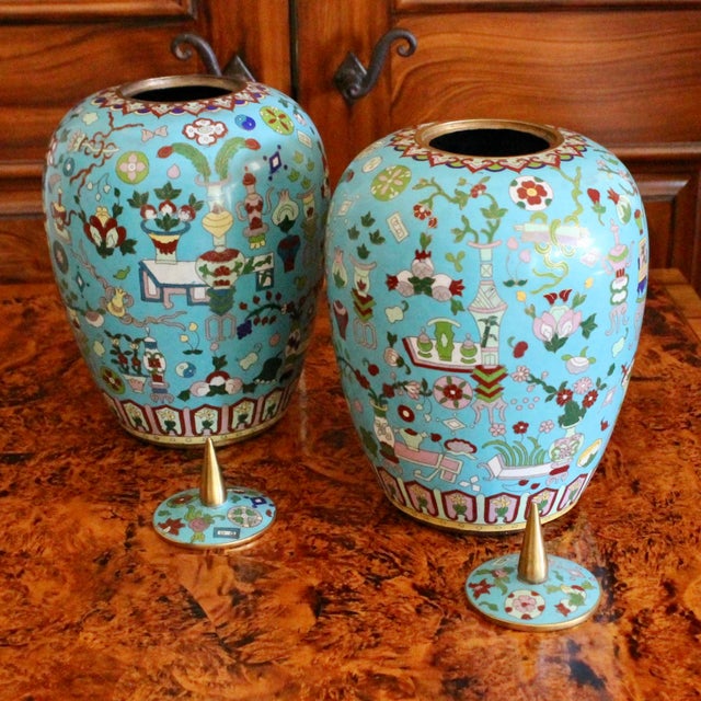 Early 20th Century Pair Chinese Export Turquoise Cloisonneé Lidded Jars For Sale - Image 5 of 14