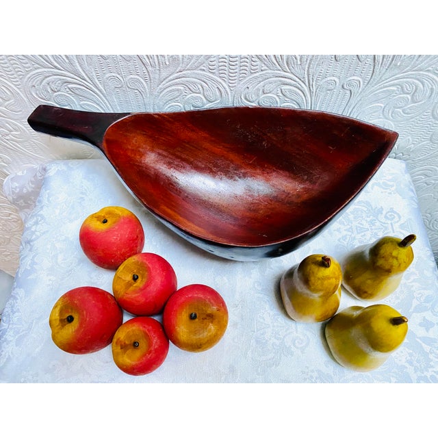 1960s Mid Century Carved Wood Deep Leaf Shaped Bowl With Wood Fruit- 9 Pieces For Sale - Image 5 of 11