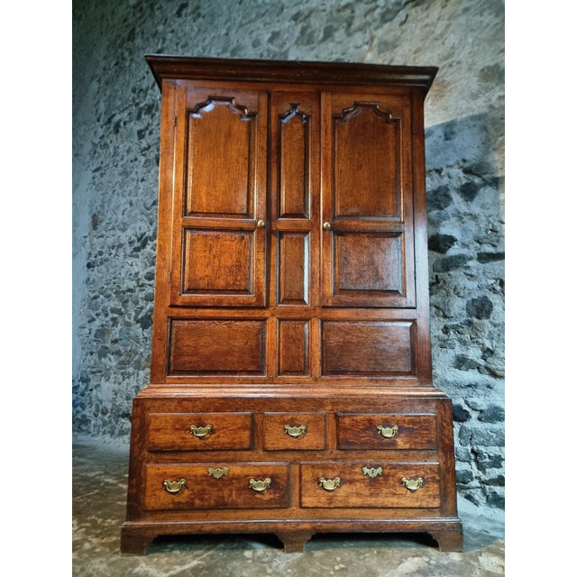 Antique English Oak Cabinet with Drawers, 1800 For Sale - Image 14 of 18