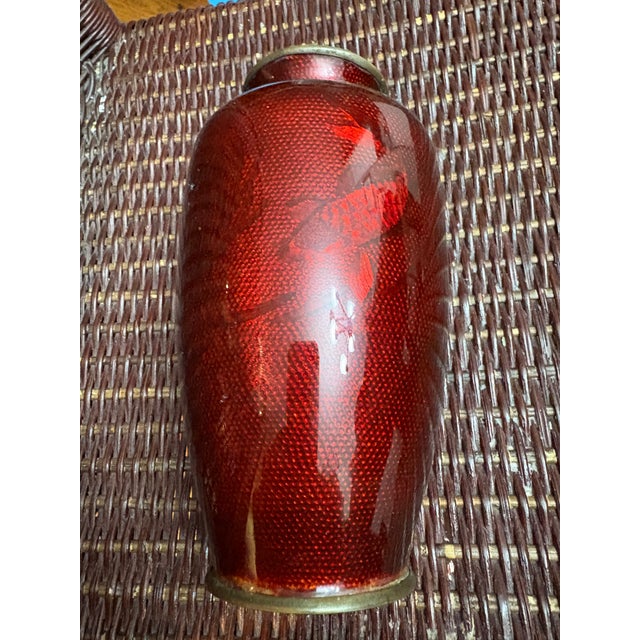 Oxblood Ginbari Japanese Cloisonné Vase. This vase is in perfect condition, no damage on the cloisonné but it has been...