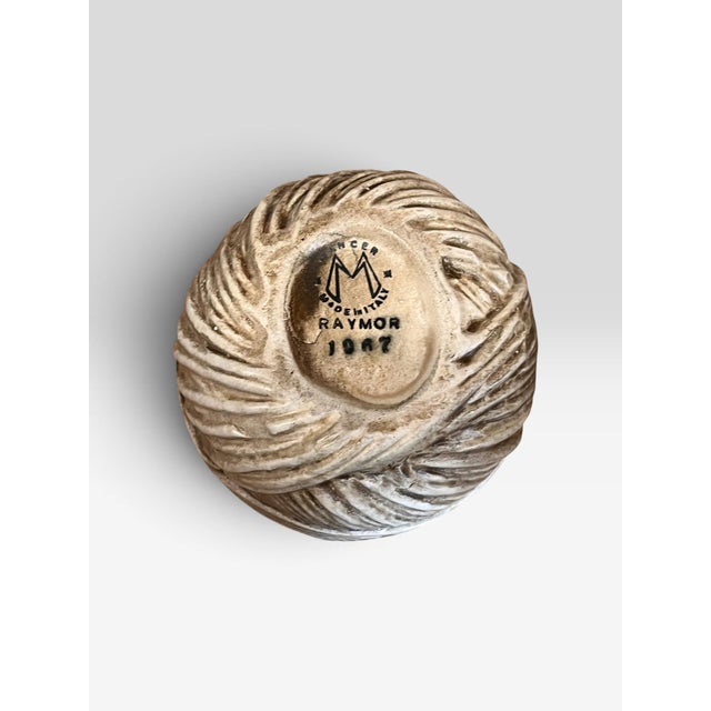 Ceramic Pair of 1968 Mancioli for Raymor Italian Ceramic Yarn Ball Lidded Boxes For Sale - Image 7 of 8