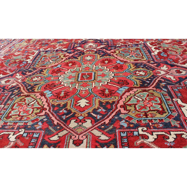 Early 20th Century Antique Heriz Carpet With Stylized Floral Motifs and Complementary Border 9'6"x13'6" For Sale - Image 5 of 9