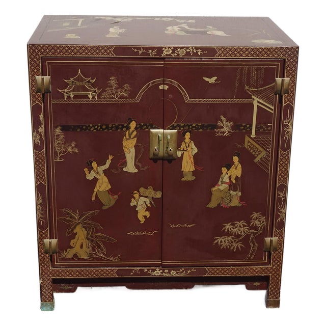 Vintage Chinese Asian Burgundy Lacquer Floral Chinoiserie Cabinet ~ Side Table For Sale