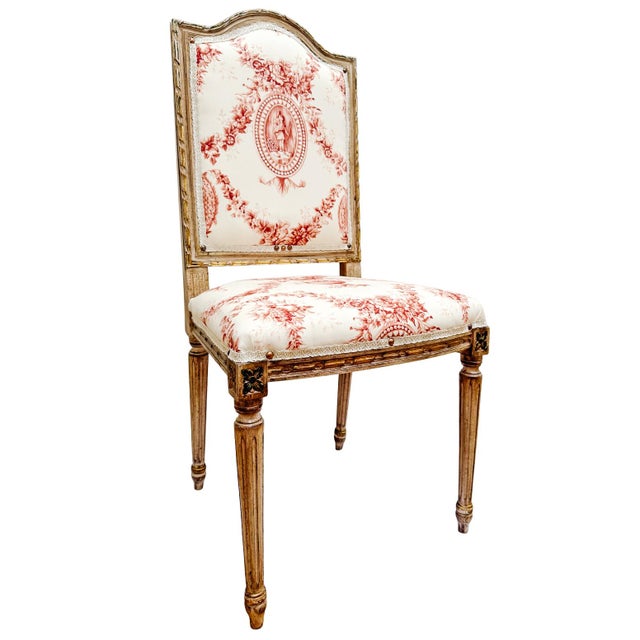 French Provincial Pair of Louis XVI Style Toile De Jouy Side Chairs by Fournier Paris For Sale - Image 3 of 18
