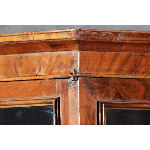 Baroque English Mahogany Showcases with Three Sides Glazed, 1800s For Sale - Image 13 of 18