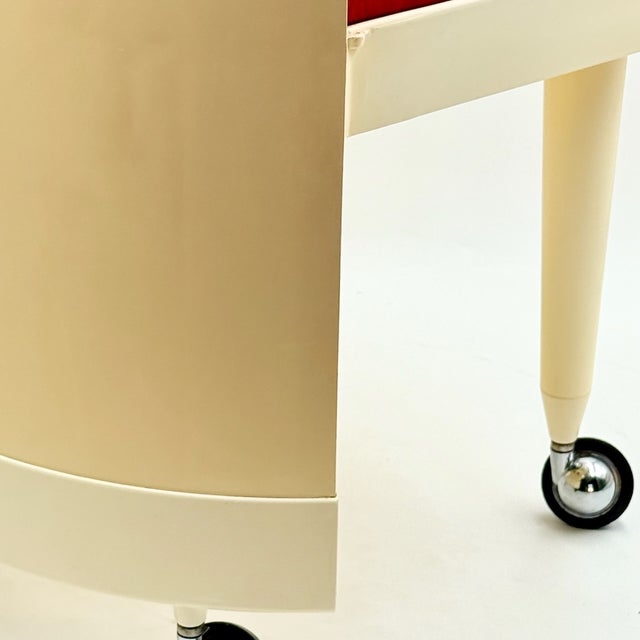 Silvi Dressing Table and Chair in Beige Plastic and Coral Red Upholstery from Fain Kastilia, 1970s, Set of 2 For Sale - Image 9 of 18