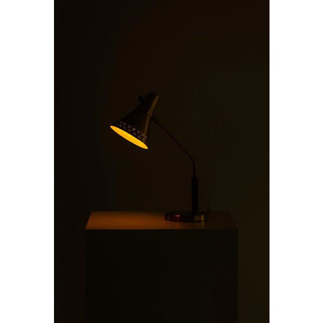 1960s Swedish Brass & Snakeskin Table Lamp from AB E. Hansson & Co, 1960s For Sale - Image 5 of 9