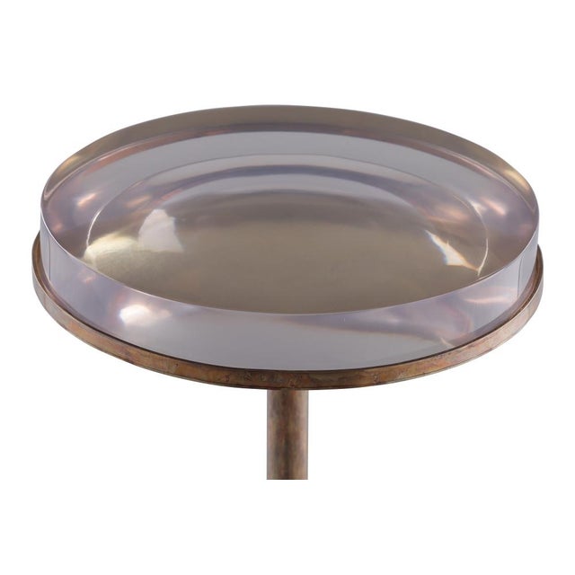 Mid-Century Modern Kryptonite Side Table (Tortoise Brass & Magnifying Resin) For Sale - Image 3 of 12