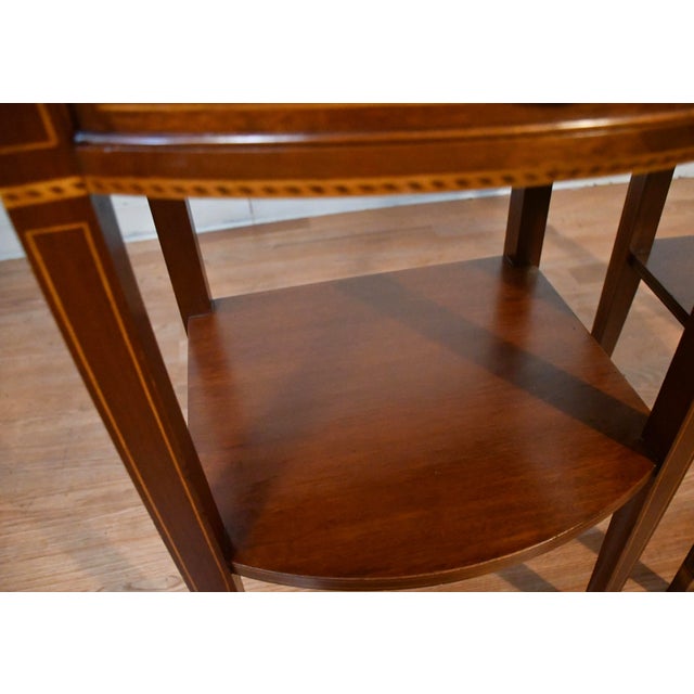 1940s Pair Biggs Virginia English Sheraton Mahogany Side Tables / End Tables For Sale - Image 18 of 18