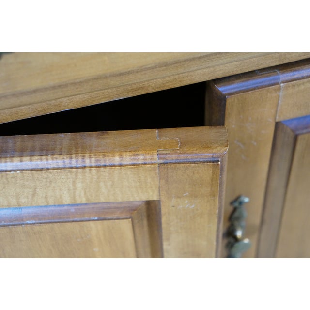 Wood Late 20th Century Sumter Cabinet Early American Hard Rock Maple Bedside Cabinet Chest Nightstand For Sale - Image 7 of 18