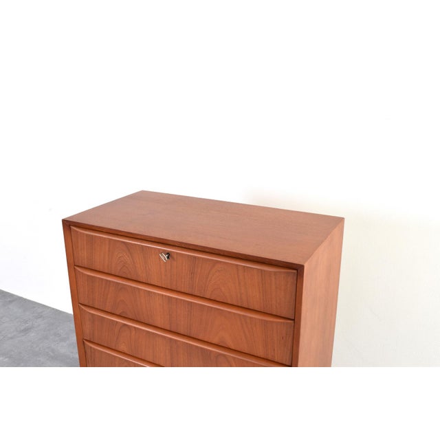Mid-Century Modern Danish Teak Chest of Drawers, 1960s For Sale - Image 13 of 17