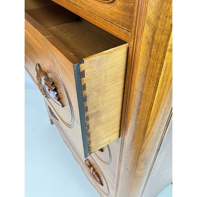 Mid 20th Century Davis Cabinet Company Chest of Drawers For Sale - Image 6 of 11