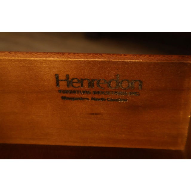 Henredon Chinese Chippendale Style Pair of Mahogany Bombe Chests For Sale - Image 18 of 18