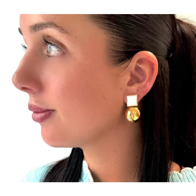 Contemporary Pearl Ball Earring For Sale - Image 3 of 3