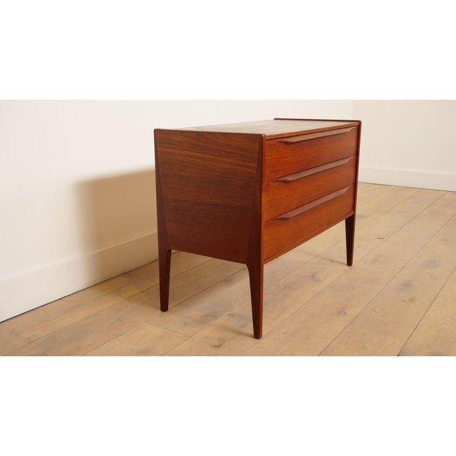Vintage Danish Chest of Drawers in Teak, 1960s For Sale - Image 4 of 15