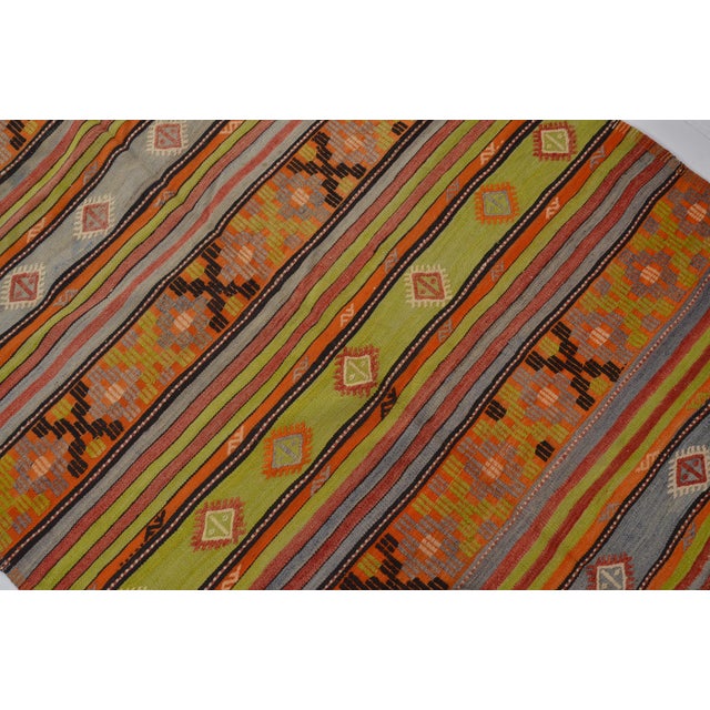 Vintage Turkish Wool Kilim Rug For Sale In Phoenix - Image 6 of 10